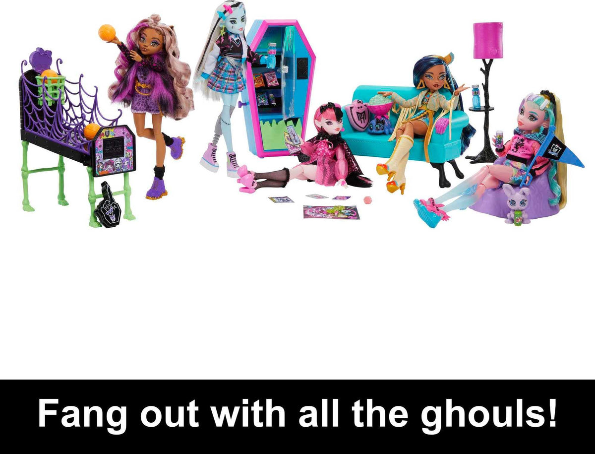 Doll House Furniture and Themed Accessories Playset U305584