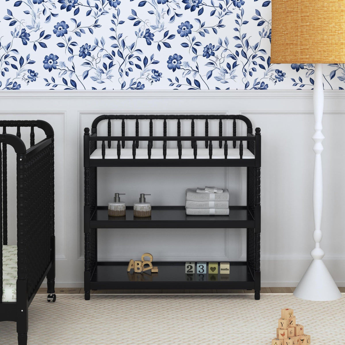 Changing Table with Pad in Ebony T9182